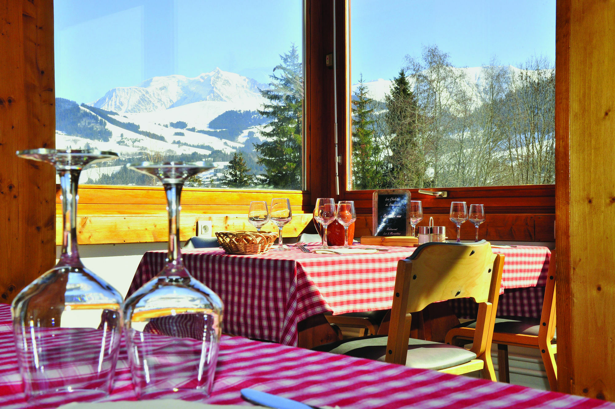 Hotel Vacances Bleues Les Chalets Du Prariand Межев Экстерьер фото