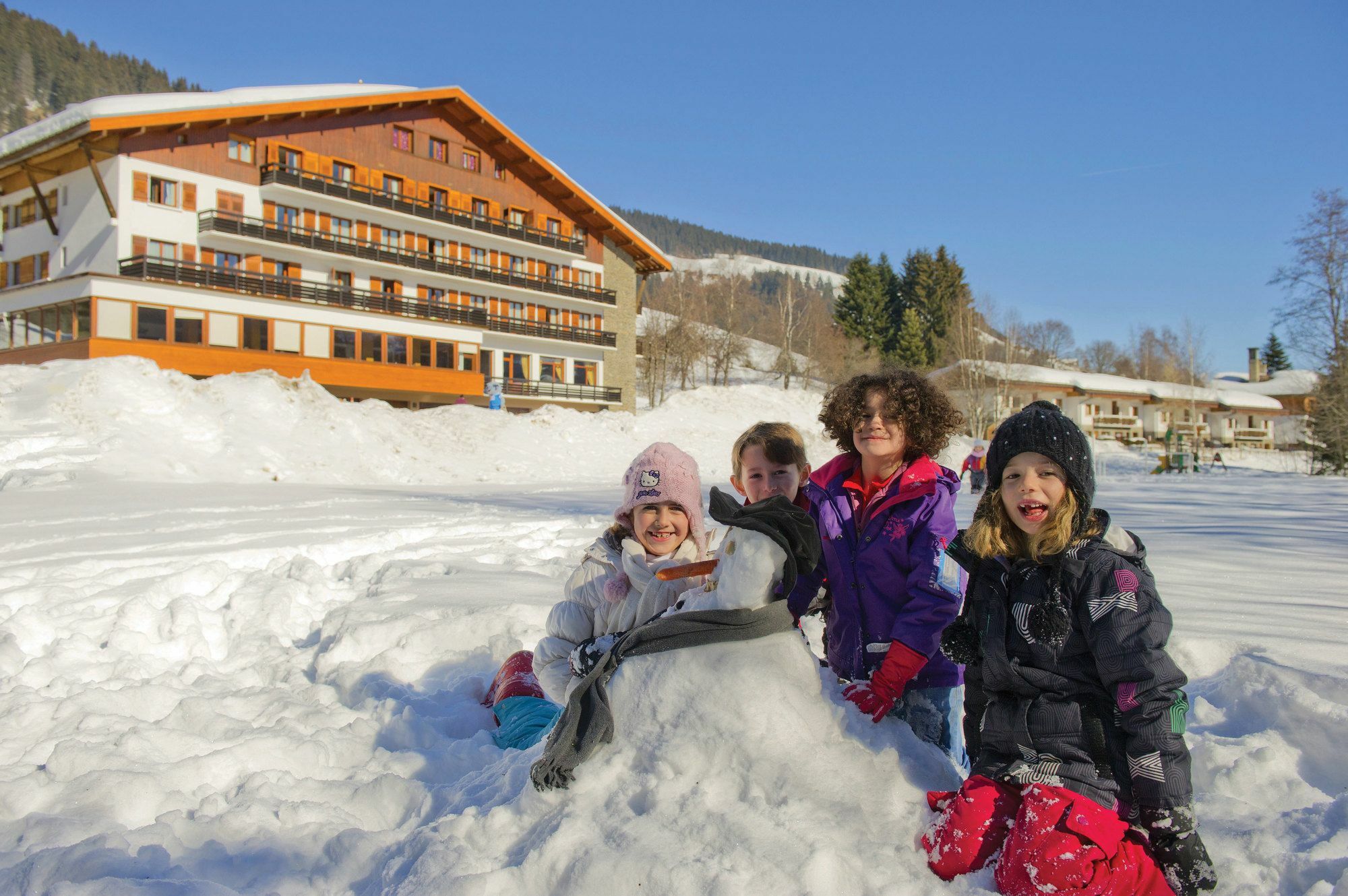 Hotel Vacances Bleues Les Chalets Du Prariand Межев Экстерьер фото