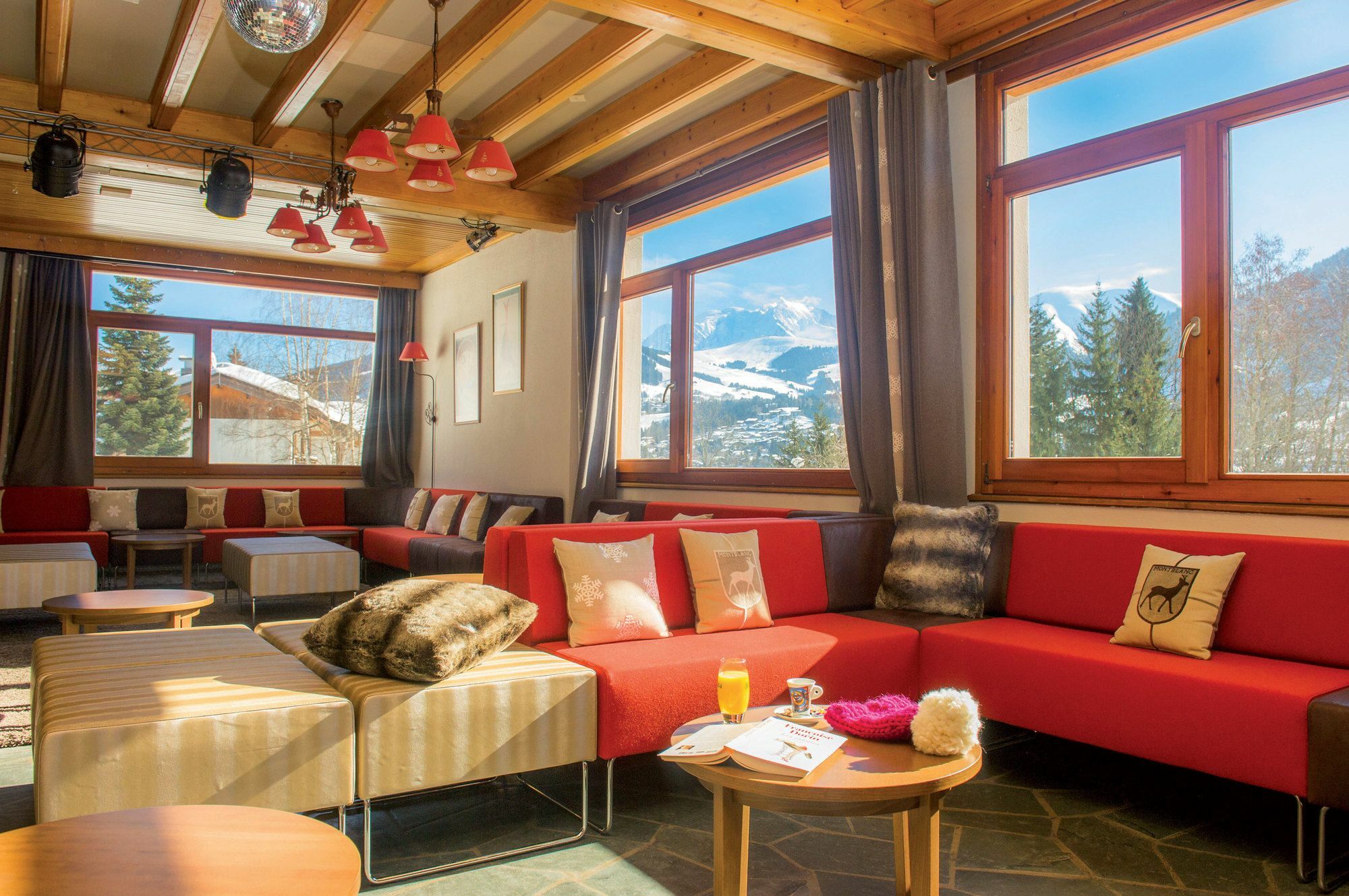 Hotel Vacances Bleues Les Chalets Du Prariand Межев Экстерьер фото