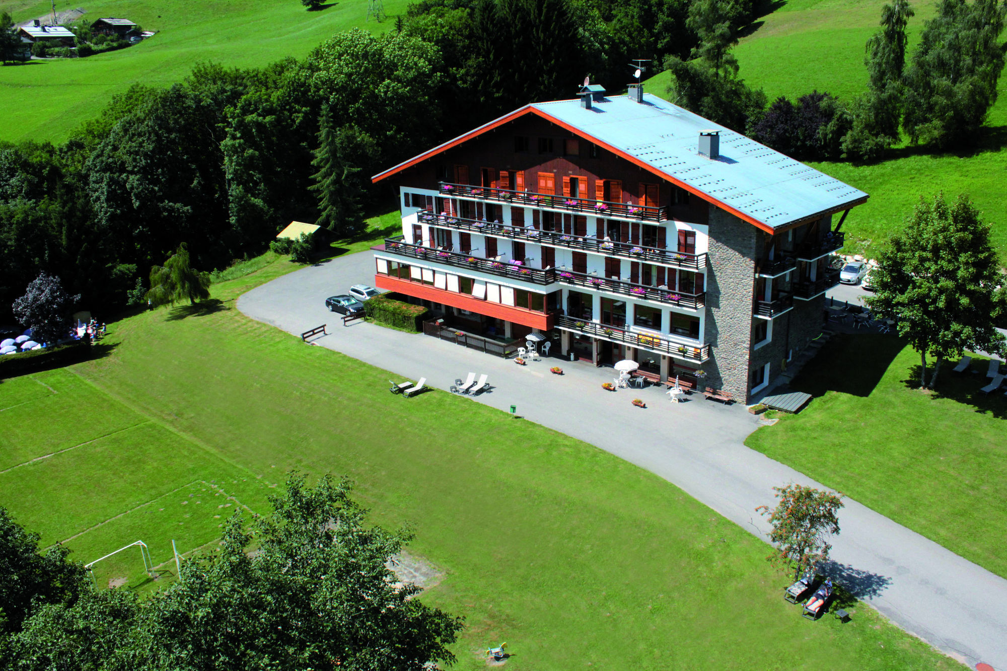 Hotel Vacances Bleues Les Chalets Du Prariand Межев Экстерьер фото
